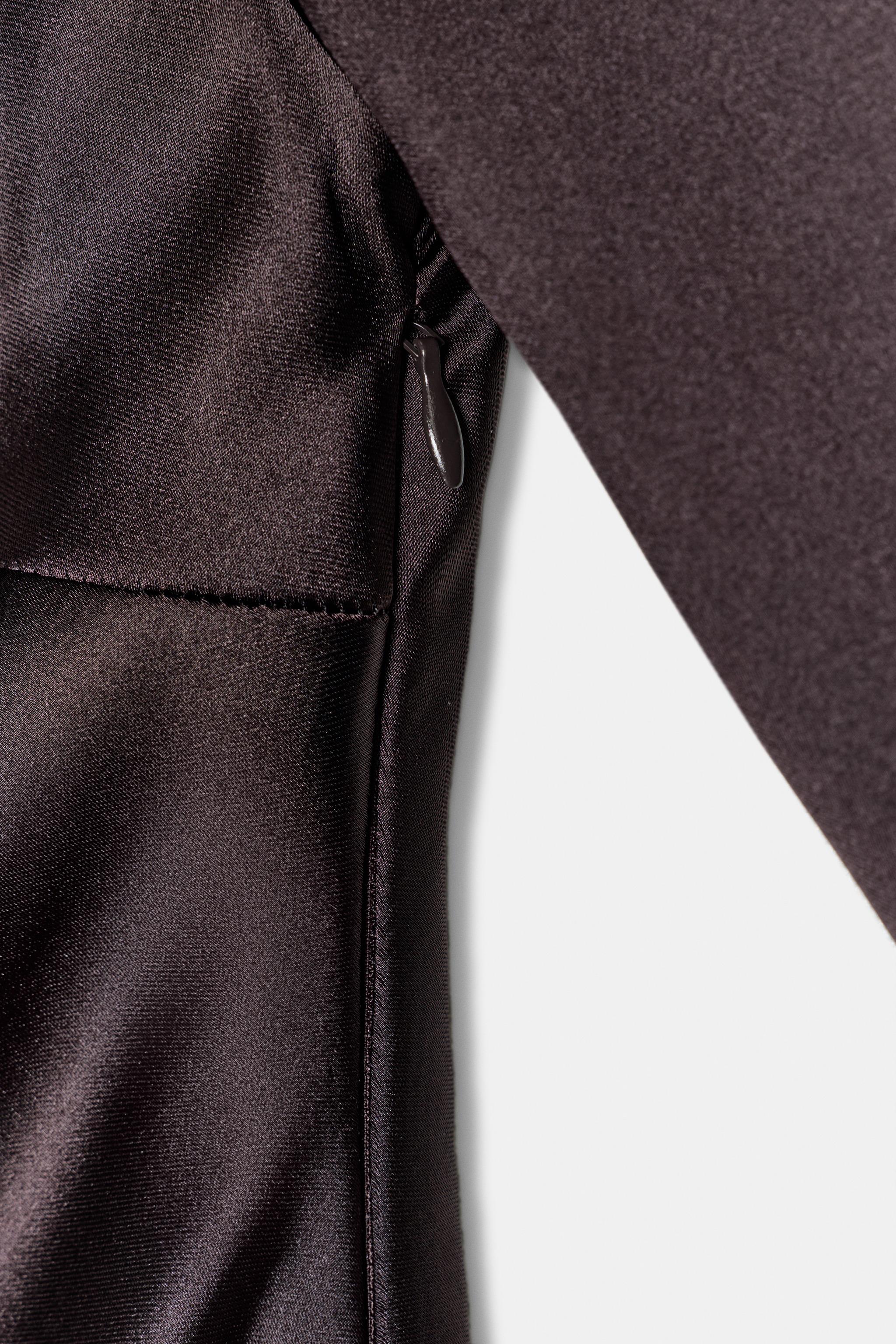 ROBE SATINÉE FOULARD